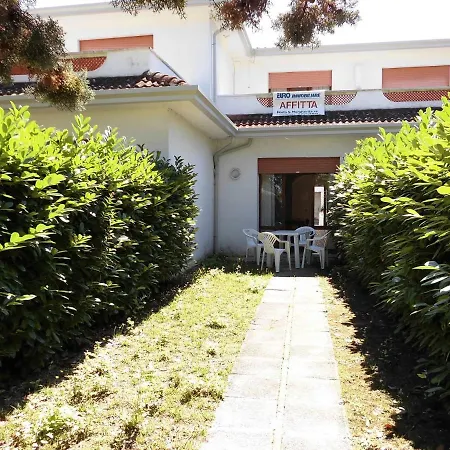 Charming With Private Garden Porto Santa Margherita di Caorle